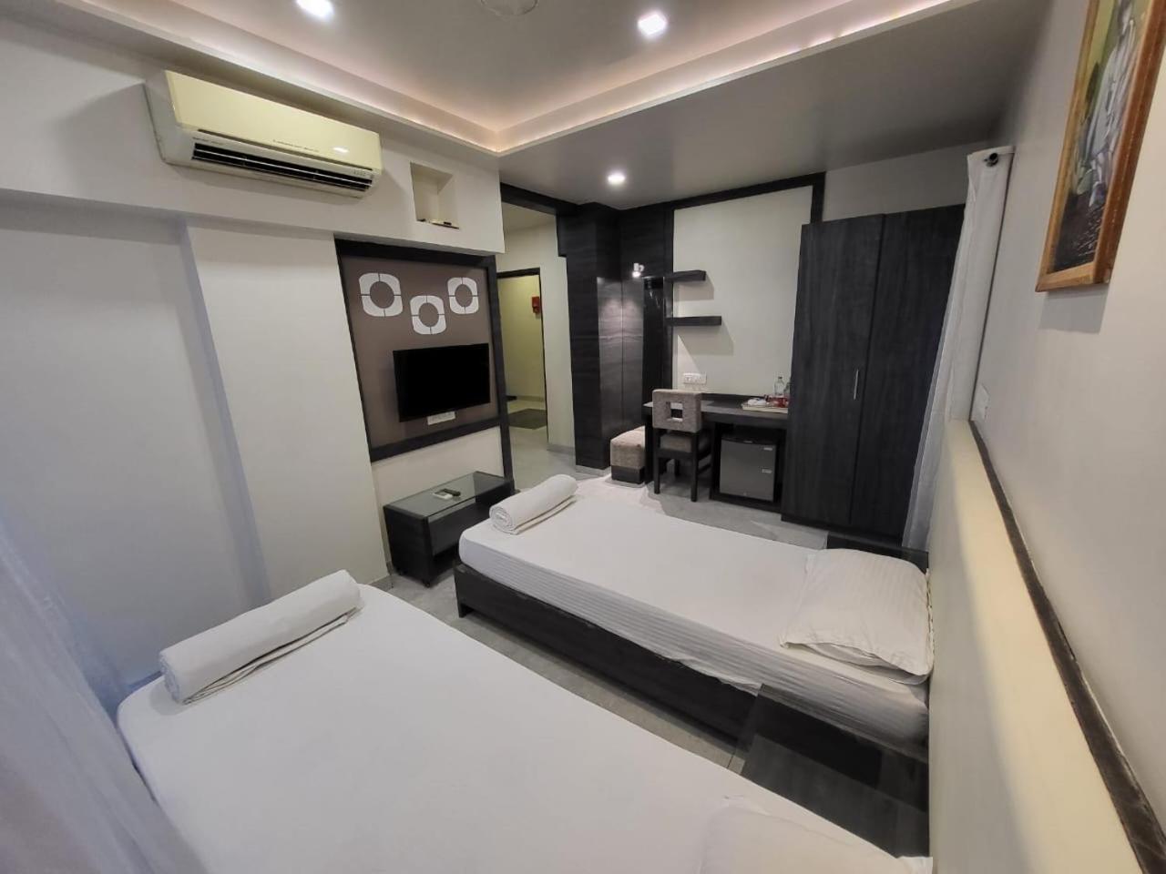 Hotel Nirvana Residency ناغبور المظهر الخارجي الصورة